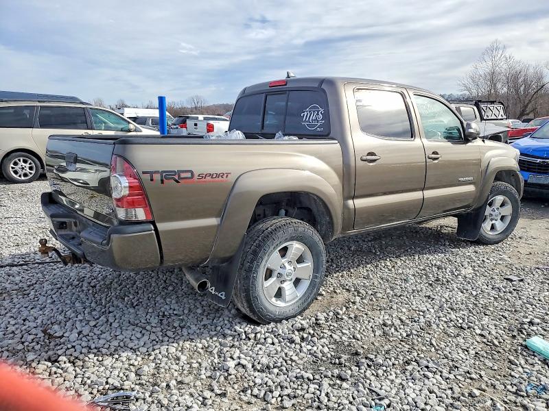 Photo 3 from auction – 2015 TOYOTA TACOMA DOU with VIN 3TMLU4EN7FM198787