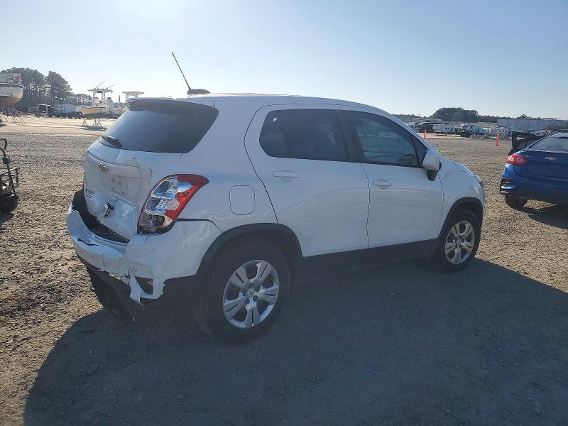 Photo 3 from auction – 2018 CHEVROLET TRAX with VIN KL7CJKSB7JB597333