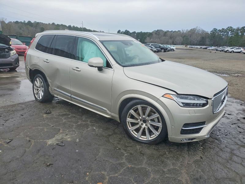 Photo 4 from auction – 2017 VOLVO XC90 with VIN YV4A22PL1H1139373