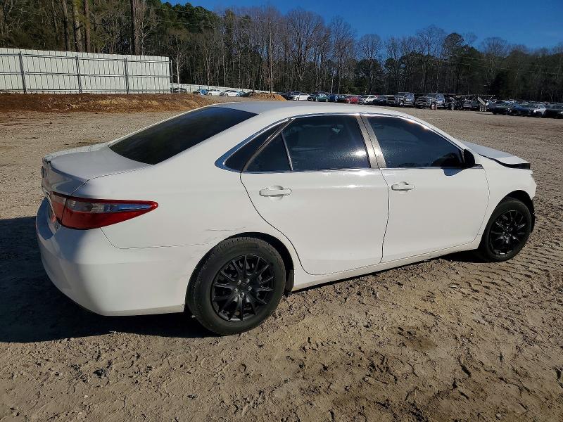 Photo 3 from auction – 2015 TOYOTA CAMRY with VIN 4T1BF1FK4FU025518