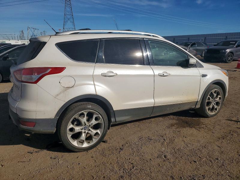 Photo 3 from auction – 2016 FORD ESCAPE with VIN 1FMCU0J92GUA99241