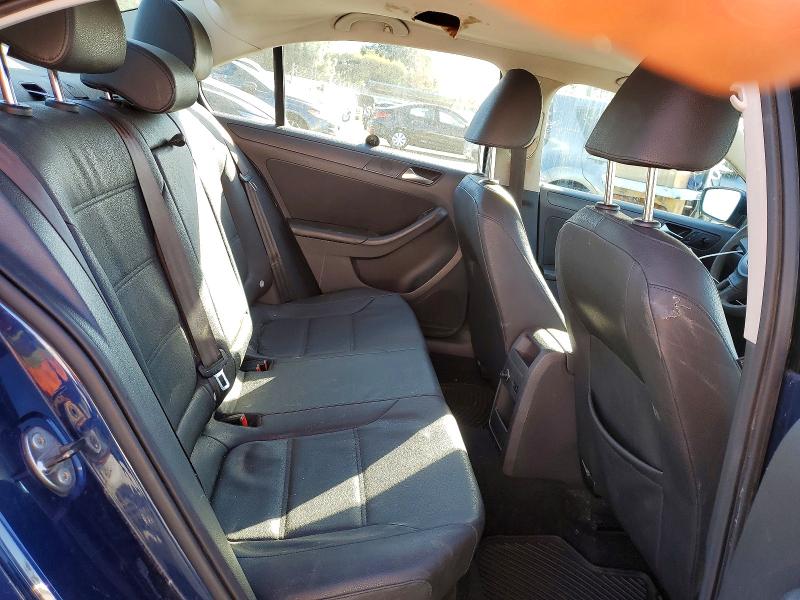 Photo 10 from auction – 2011 VOLKSWAGEN JETTA with VIN 3VWDZ7AJ7BM328391