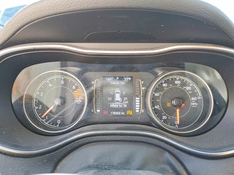 Photo 9 from auction – 2019 JEEP CHEROKEE L with VIN 1C4PJLCB7KD434745