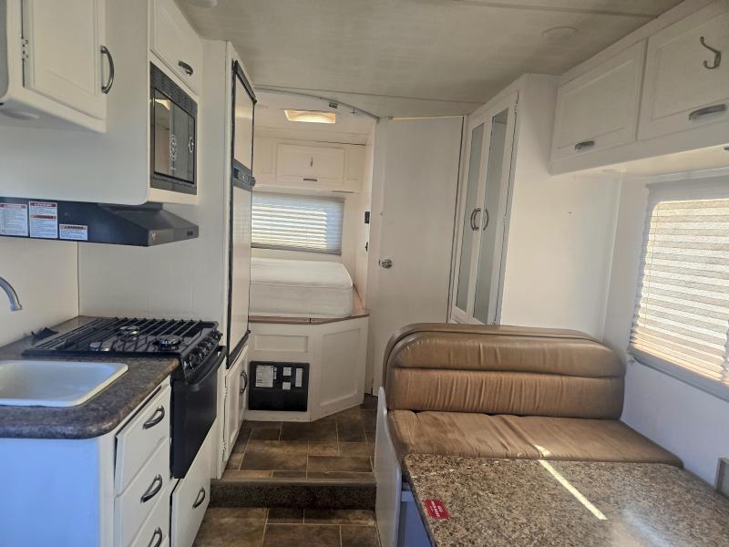 Photo 9 from auction – 2016 FORD ECONOLINE with VIN 1FDXE4FS1GDC40429