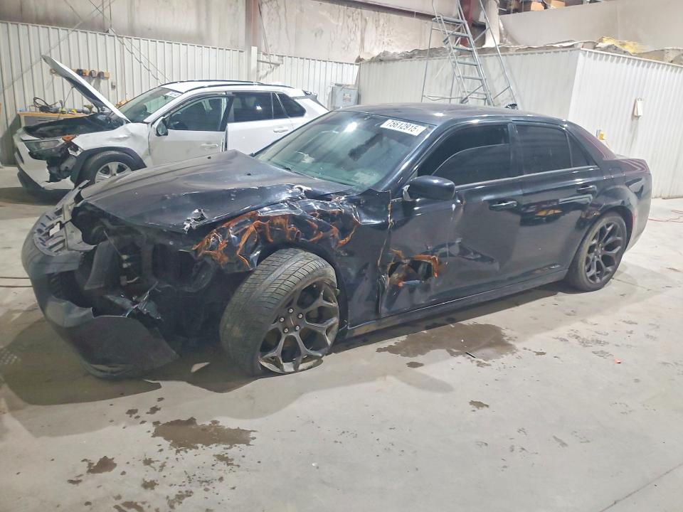 Фото 1 с аукциона – 2019 CHRYSLER 300 S с VIN 2C3CCABG1KH668462