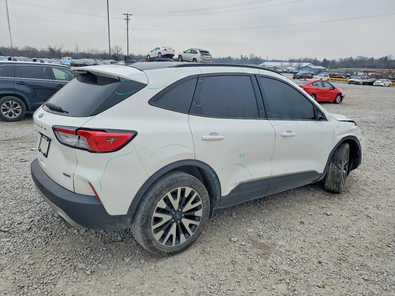 Photo 3 from auction – 2020 FORD ESCAPE with VIN 1FMCU9BZ1LUA73601