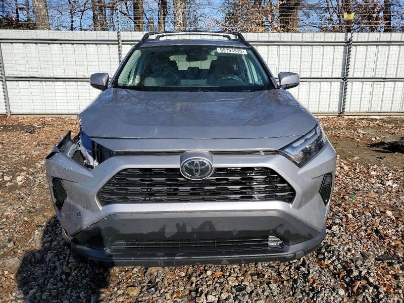Photo 5 from auction – 2022 TOYOTA RAV4 XLE with VIN 2T3W1RFV6NC212792