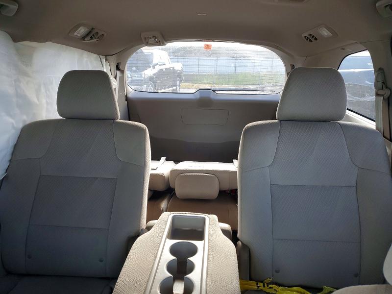 Photo 10 from auction – 2015 HONDA ODYSSEY EX with VIN 5FNRL5H45FB026753