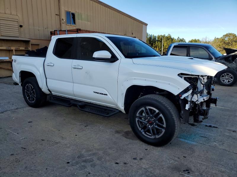 Photo 4 from auction – 2024 TOYOTA TACOMA with VIN 3TYKB5FN3RT012919