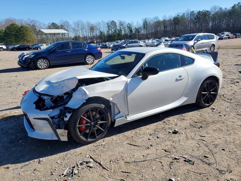 TOYOTA GR 86 2025 with VIN JF1ZNBE11S8758865 - Photo from auction
