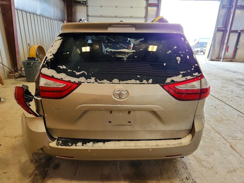 Photo 6 from auction – 2017 TOYOTA SIENNA XLE with VIN 5TDYZ3DC8HS800911