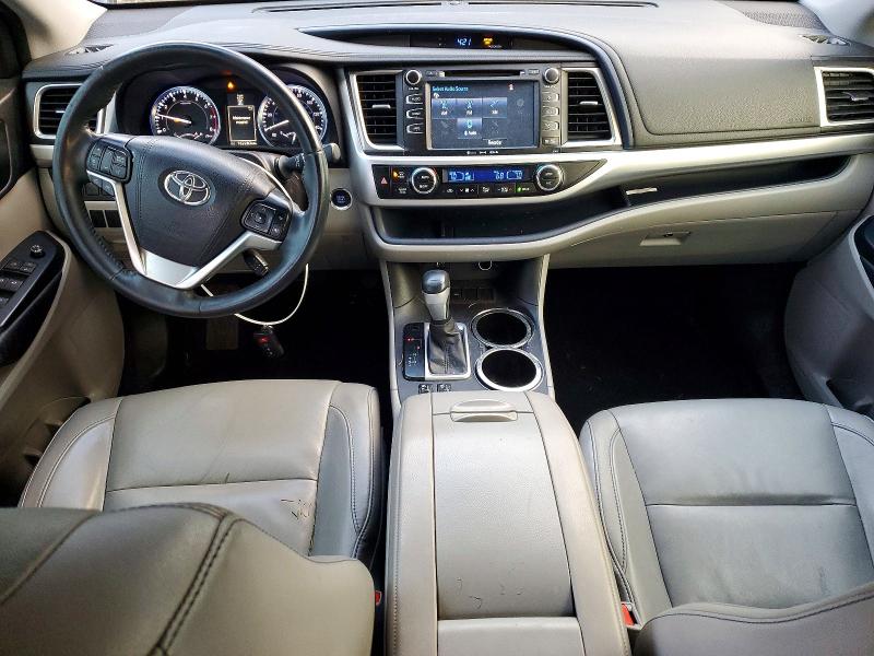 Photo 8 from auction – 2016 TOYOTA HIGHLANDER with VIN 5TDKKRFH3GS155489