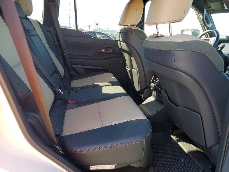Photo 11 from auction – 2024 LEXUS GX 550 PRE with VIN JTJTBCDX0R5030239