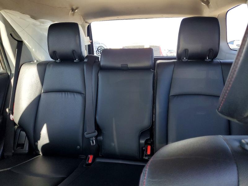 Photo 10 from auction – 2018 TOYOTA 4RUNNER with VIN JTEBU5JR6J5549175