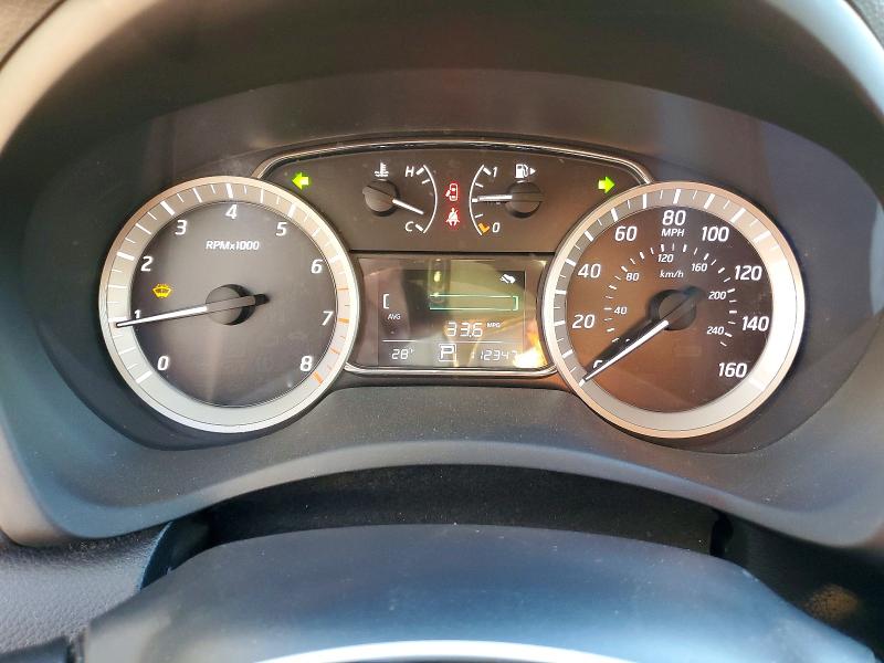 Photo 9 from auction – 2015 NISSAN SENTRA S with VIN 3N1AB7AP7FY357728