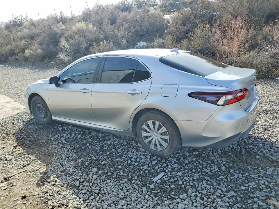 Photo 2 from auction – 2021 TOYOTA CAMRY with VIN 4T1C31AK0MU560394
