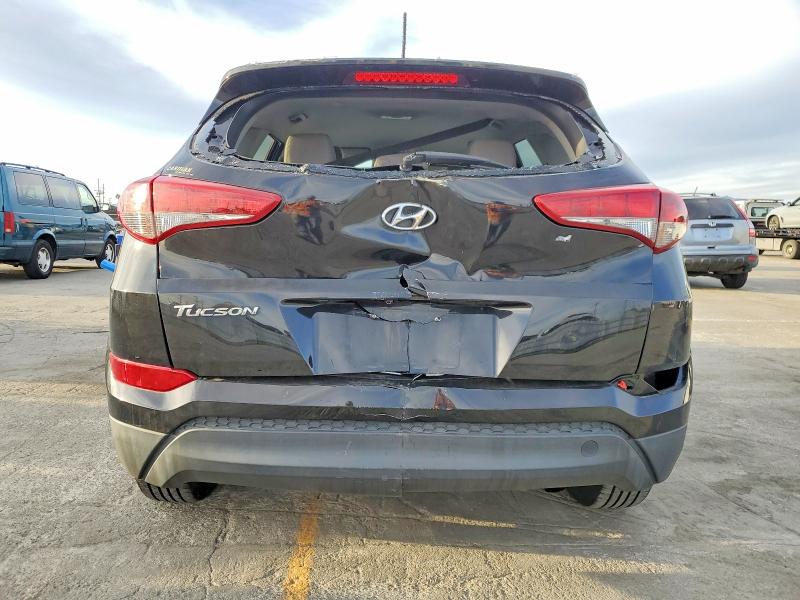 Photo 6 from auction – 2017 HYUNDAI TUCSON with VIN KM8J33A49HU460868