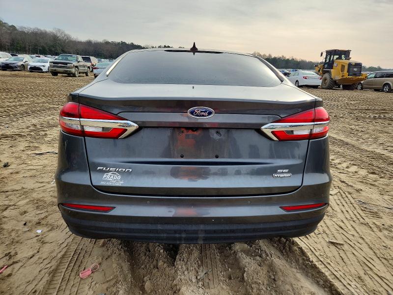 Foto 6 de la subasta – 2020 FORD FUSION con VIN 3FA6P0LU0LR213626