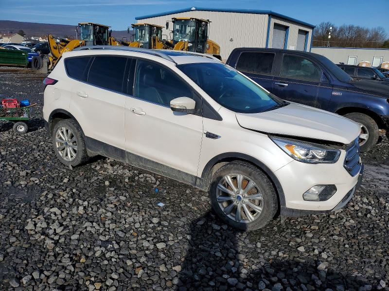 Photo 4 from auction – 2017 FORD ESCAPE TIT with VIN 1FMCU9J94HUD88515