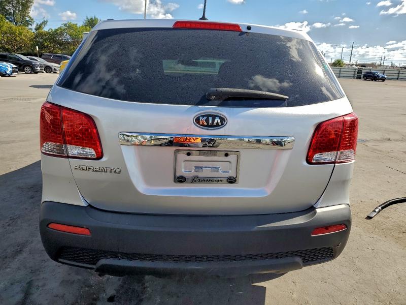Photo 6 from auction – 2012 KIA SORENTO BA with VIN 5XYKT3A16CG268946