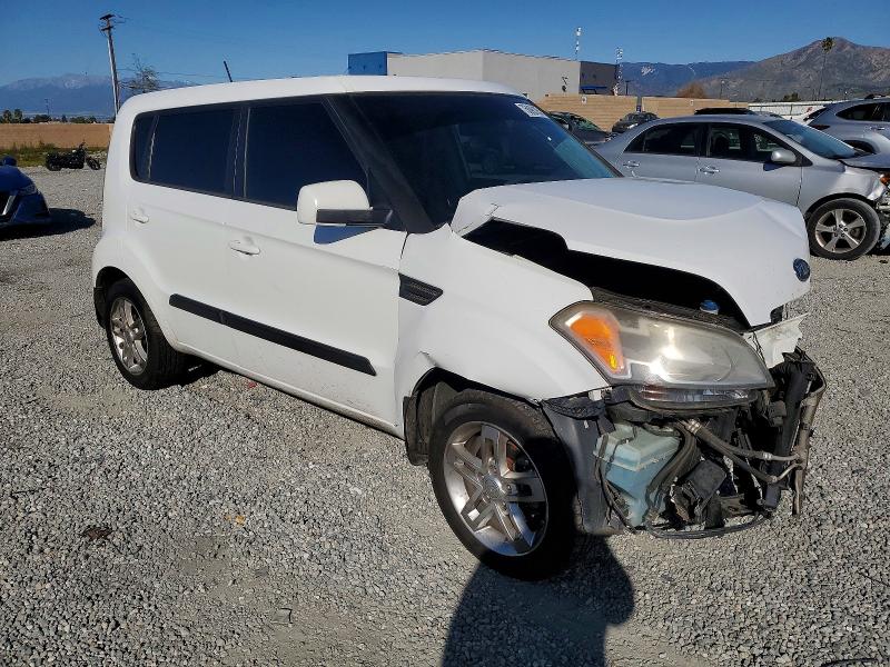 Снимка 4 от търг – 2011 KIA SOUL + с VIN KNDJT2A22B7330028