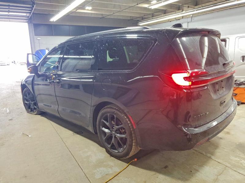 Photo 2 from auction – 2023 CHRYSLER PACIFICA with VIN 2C4RC1BG0PR513117