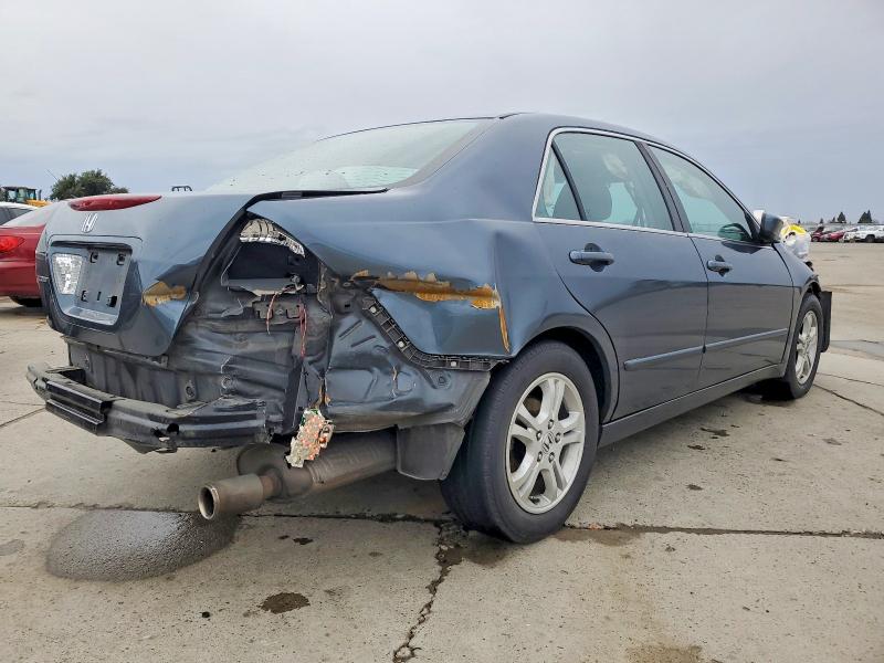 Photo 3 from auction – 2007 HONDA ACCORD with VIN JHMCM56357C006612