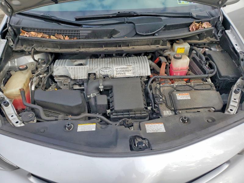 Photo 12 from auction – 2017 TOYOTA PRIUS V with VIN JTDZN3EU4HJ073397