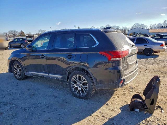 Photo 2 from auction – 2017 MITSUBISHI OUTLANDER with VIN JA4AD3A30HZ037330