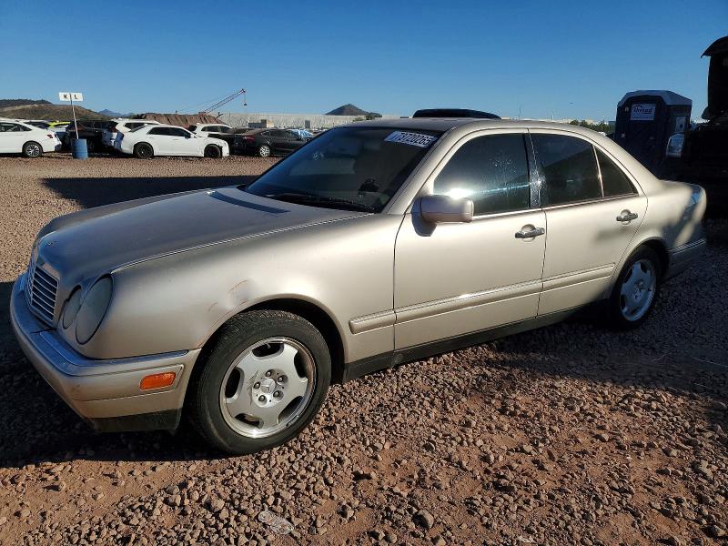 MERCEDES-BENZ E 430 1998 with VIN WDBJF70F7WA687639 - Photo from auction