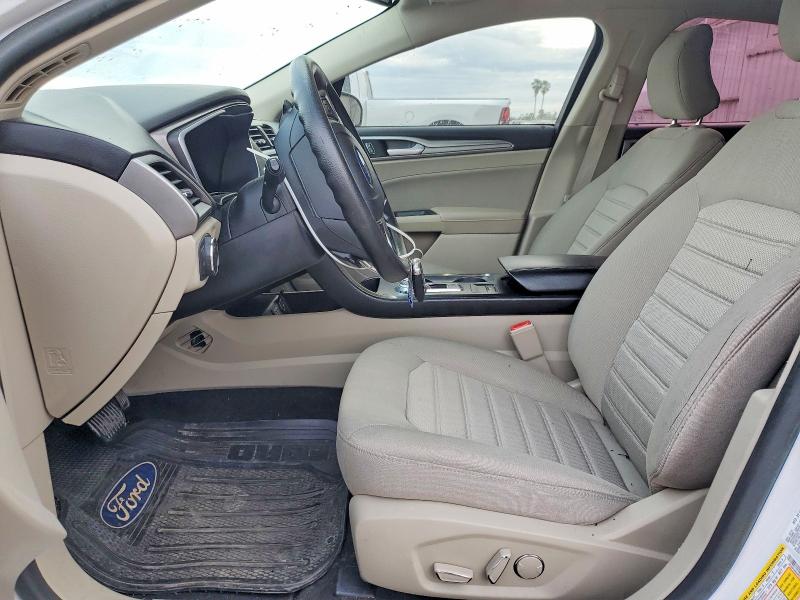 Photo 7 from auction – 2019 FORD FUSION with VIN 3FA6P0HD8KR247479