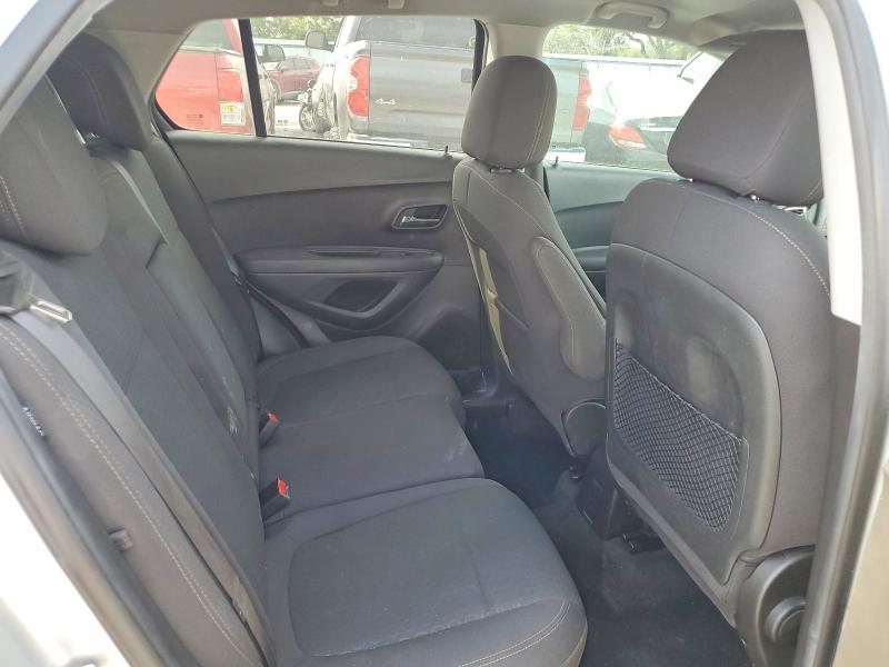 Photo 10 from auction – 2020 CHEVROLET TRAX LS with VIN KL7CJKSBXLB330237