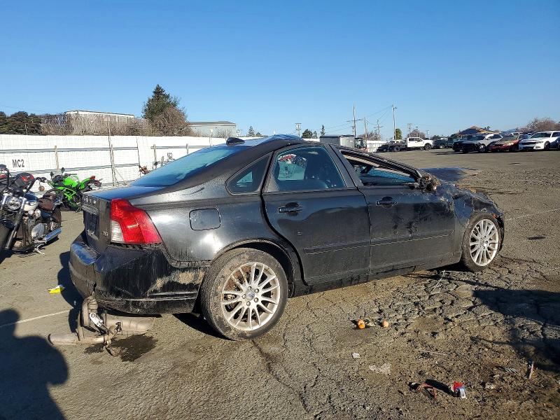 Photo 3 from auction – 2011 VOLVO S40 T5 with VIN YV1672MS2B2538505