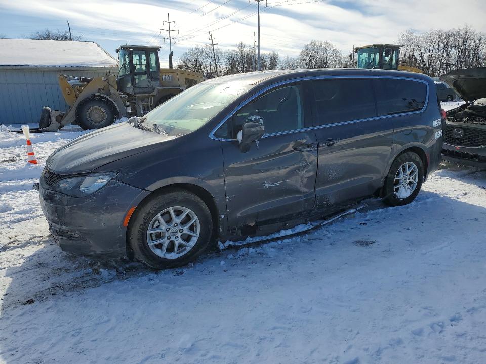CHRYSLER VOYAGER 2022 with VIN 2C4RC1CG1NR104684 - Photo from auction