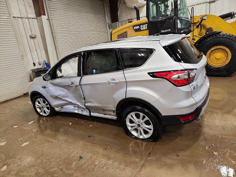 Photo 2 from auction – 2017 FORD ESCAPE SE with VIN 1FMCU0G99HUB68015