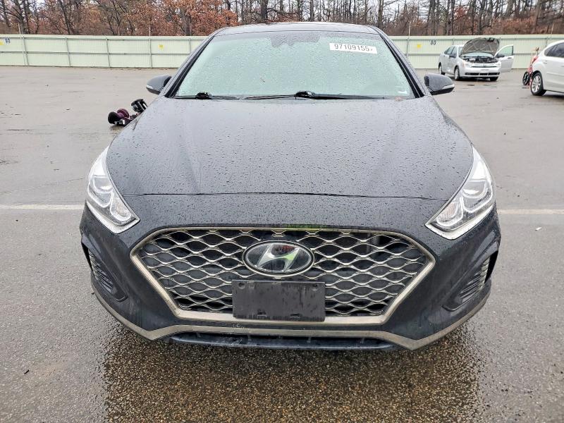 Photo 5 from auction – 2019 HYUNDAI SONATA with VIN 5NPE34AF7KH768720