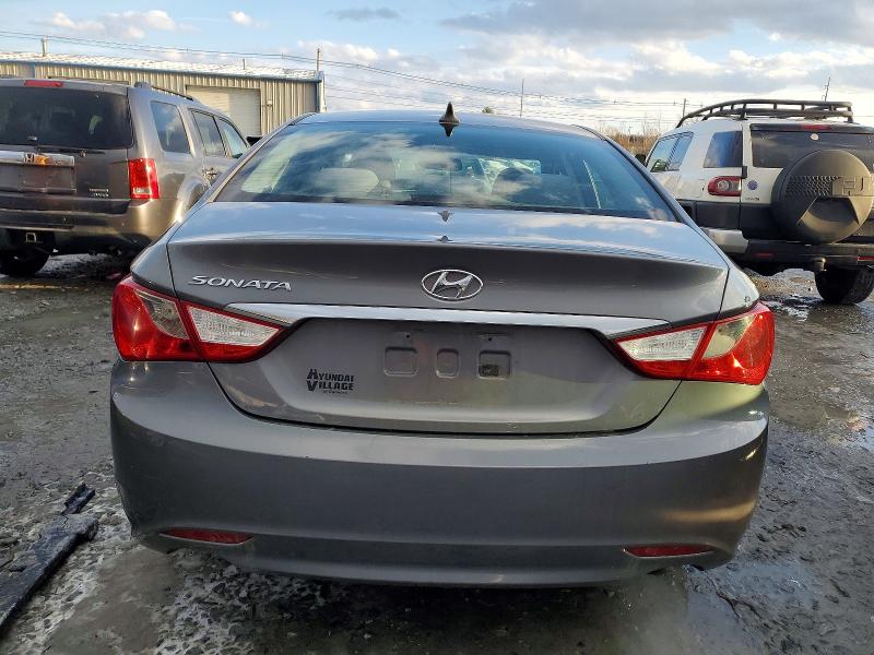 Photo 6 from auction – 2011 HYUNDAI SONATA with VIN 5NPEB4AC3BH213739