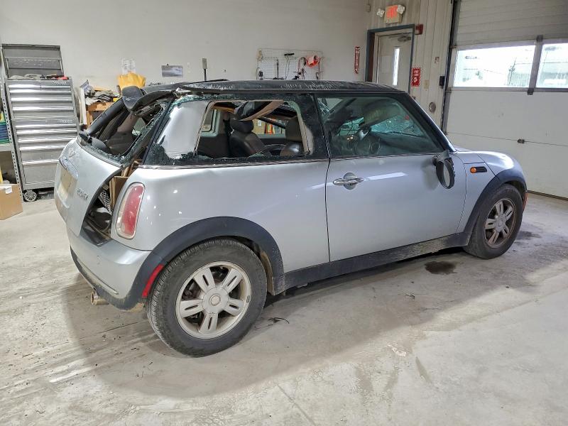Photo 3 from auction – 2006 MINI COOPER with VIN WMWRC33546TK17353