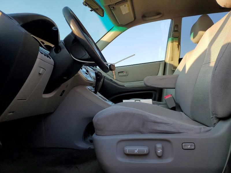 Photo 7 from auction – 2004 TOYOTA HIGHLANDER with VIN JTEDP21A140014829