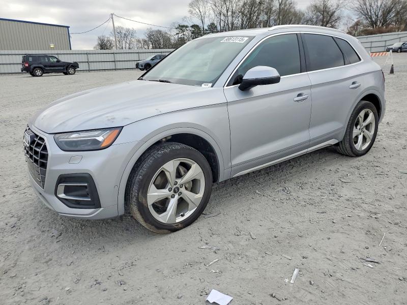 AUDI Q5 PRESTIG 2021 with VIN WA1CAAFY9M2050364 - Photo from auction