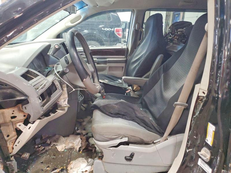 Photo 7 from auction – 2010 CHRYSLER TOWN & COU with VIN 2A4RR5D13AR448795