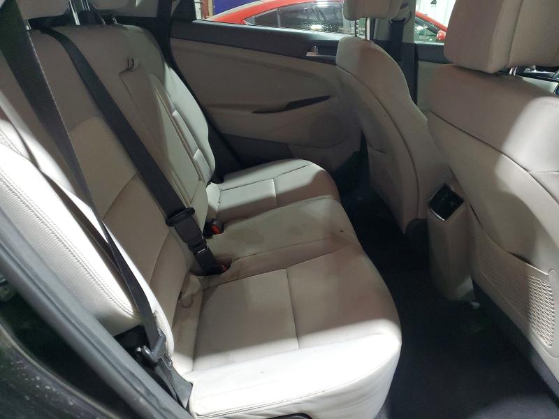 Photo 11 from auction – 2017 HYUNDAI TUCSON LIM with VIN KM8J3CA25HU582741