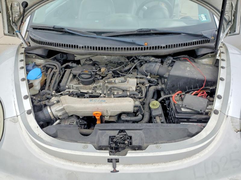 Photo 11 from auction – 2003 VOLKSWAGEN NEW BEETLE with VIN 3VWDD21C53M408051