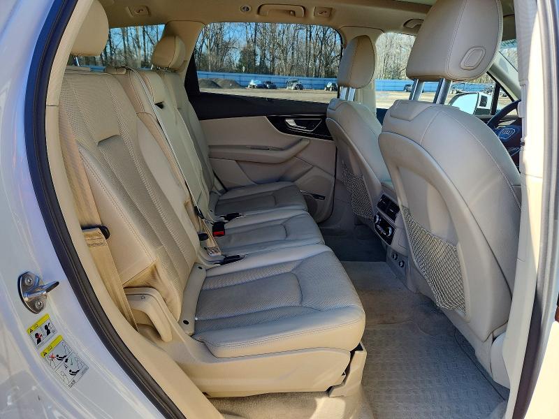 Photo 11 from auction – 2019 AUDI Q7 PRESTIG with VIN WA1VAAF74KD020609