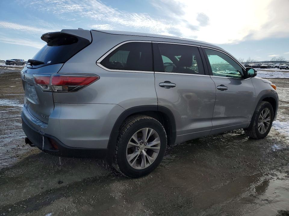 Photo 3 from auction – 2014 TOYOTA HIGHLANDER with VIN 5TDJKRFH3ES068331