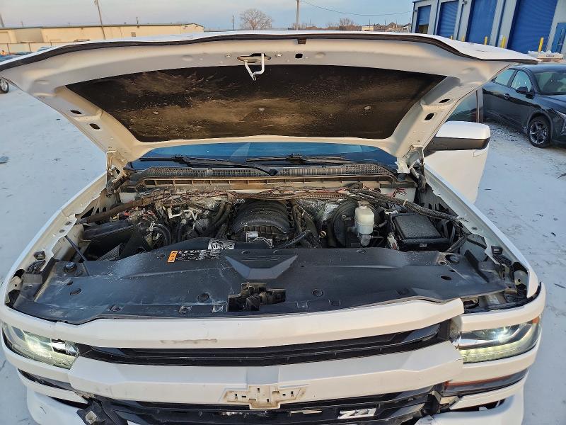 Photo 11 from auction – 2017 CHEVROLET SILVERADO with VIN 3GCUKREC6HG417391