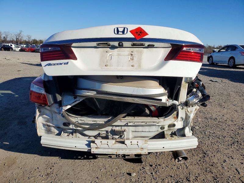 Photo 6 from auction – 2017 HONDA ACCORD with VIN 1HGCR2F76HA032364