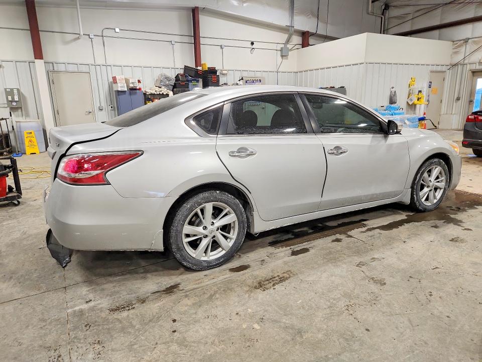Photo 3 from auction – 2015 NISSAN ALTIMA 2.5 with VIN 1N4AL3AP1FC171538