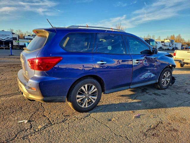Photo 3 from auction – 2017 NISSAN PATHFINDER with VIN 5N1DR2MMXHC690460