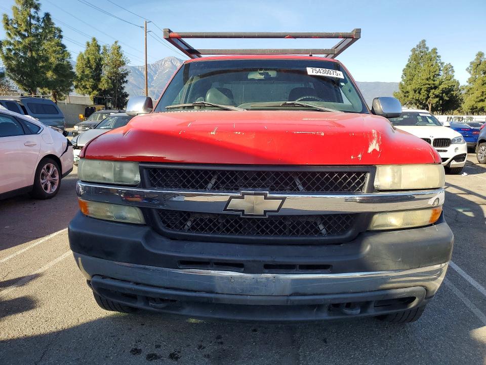 Photo 5 from auction – 2002 CHEVROLET SILVERADO with VIN 1GCHK29G72E202929